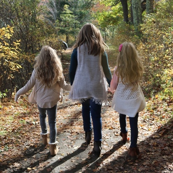 Meet your Posher, Lisa - Picture 1 of 1